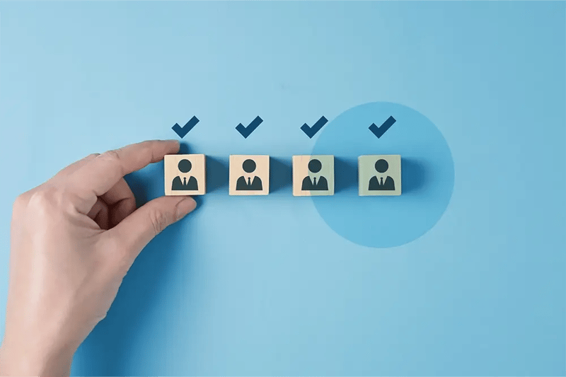 person icons with checkmarks